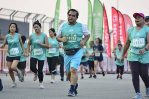 BIB: 51952, 52315, 53331, 53059
                            <button type="button" onclick="openModal(10518517)" class="btn btn-primary btn-sm float-right btn-popup" data-toggle="modal" data-target=".modal-high-quality">
                        <i class="fas fa-shopping-cart"></i> Add to Cart
                    </button>
                                            <button type="button" onclick="isThisMe(10518517, true)" class="btn btn-success btn-sm float-right btn-popup btn-isme hidden" data-toggle="tooltip" data-placement="bottom" title="นี่คือรูปของคุณใช่ไหม คลิกที่นี่เพื่อเอาเข้าอัลบั้ม">
                        <i class="fas fa-plus"></i> Add to album
                    </button>
                    <button type="button" onclick="isThisMe(10518517, false)" class="btn btn-warning btn-sm float-right btn-popup btn-isnotme hidden">
                        <i class="fas fa-ban"></i> Remove from album
                    </button>