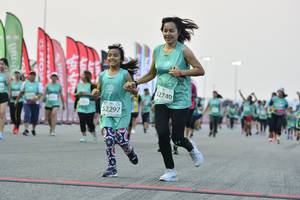 BIB: 2740
                            <button type="button" onclick="openModal(10523145)" class="btn btn-primary btn-sm float-right btn-popup" data-toggle="modal" data-target=".modal-high-quality">
                        <i class="fas fa-shopping-cart"></i> Add to Cart
                    </button>
                                            <button type="button" onclick="isThisMe(10523145, true)" class="btn btn-success btn-sm float-right btn-popup btn-isme hidden" data-toggle="tooltip" data-placement="bottom" title="นี่คือรูปของคุณใช่ไหม คลิกที่นี่เพื่อเอาเข้าอัลบั้ม">
                        <i class="fas fa-plus"></i> Add to album
                    </button>
                    <button type="button" onclick="isThisMe(10523145, false)" class="btn btn-warning btn-sm float-right btn-popup btn-isnotme hidden">
                        <i class="fas fa-ban"></i> Remove from album
                    </button>