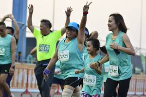 BIB: 50159, 53225, 2740, 52297
                            <button type="button" onclick="openModal(10523282)" class="btn btn-primary btn-sm float-right btn-popup" data-toggle="modal" data-target=".modal-high-quality">
                        <i class="fas fa-shopping-cart"></i> Add to Cart
                    </button>
                                            <button type="button" onclick="isThisMe(10523282, true)" class="btn btn-success btn-sm float-right btn-popup btn-isme hidden" data-toggle="tooltip" data-placement="bottom" title="นี่คือรูปของคุณใช่ไหม คลิกที่นี่เพื่อเอาเข้าอัลบั้ม">
                        <i class="fas fa-plus"></i> Add to album
                    </button>
                    <button type="button" onclick="isThisMe(10523282, false)" class="btn btn-warning btn-sm float-right btn-popup btn-isnotme hidden">
                        <i class="fas fa-ban"></i> Remove from album
                    </button>