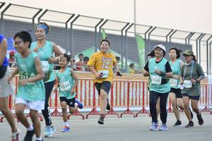 BIB: 53165, 631, 3055, 359
                            <button type="button" onclick="openModal(10517290)" class="btn btn-primary btn-sm float-right btn-popup" data-toggle="modal" data-target=".modal-high-quality">
                        <i class="fas fa-shopping-cart"></i> Add to Cart
                    </button>
                                            <button type="button" onclick="isThisMe(10517290, true)" class="btn btn-success btn-sm float-right btn-popup btn-isme hidden" data-toggle="tooltip" data-placement="bottom" title="นี่คือรูปของคุณใช่ไหม คลิกที่นี่เพื่อเอาเข้าอัลบั้ม">
                        <i class="fas fa-plus"></i> Add to album
                    </button>
                    <button type="button" onclick="isThisMe(10517290, false)" class="btn btn-warning btn-sm float-right btn-popup btn-isnotme hidden">
                        <i class="fas fa-ban"></i> Remove from album
                    </button>