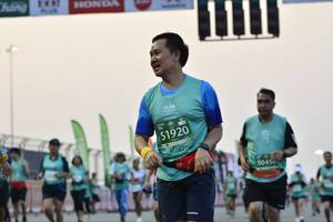 BIB: 51920, 50450
                            <button type="button" onclick="openModal(10519625)" class="btn btn-primary btn-sm float-right btn-popup" data-toggle="modal" data-target=".modal-high-quality">
                        <i class="fas fa-shopping-cart"></i> Add to Cart
                    </button>
                                            <button type="button" onclick="isThisMe(10519625, true)" class="btn btn-success btn-sm float-right btn-popup btn-isme hidden" data-toggle="tooltip" data-placement="bottom" title="นี่คือรูปของคุณใช่ไหม คลิกที่นี่เพื่อเอาเข้าอัลบั้ม">
                        <i class="fas fa-plus"></i> Add to album
                    </button>
                    <button type="button" onclick="isThisMe(10519625, false)" class="btn btn-warning btn-sm float-right btn-popup btn-isnotme hidden">
                        <i class="fas fa-ban"></i> Remove from album
                    </button>