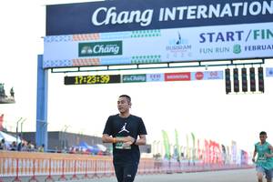 BIB: 2020, 172339, 062
                            <button type="button" onclick="openModal(10481856)" class="btn btn-primary btn-sm float-right btn-popup" data-toggle="modal" data-target=".modal-high-quality">
                        <i class="fas fa-shopping-cart"></i> Add to Cart
                    </button>
                                            <button type="button" onclick="isThisMe(10481856, true)" class="btn btn-success btn-sm float-right btn-popup btn-isme hidden" data-toggle="tooltip" data-placement="bottom" title="นี่คือรูปของคุณใช่ไหม คลิกที่นี่เพื่อเอาเข้าอัลบั้ม">
                        <i class="fas fa-plus"></i> Add to album
                    </button>
                    <button type="button" onclick="isThisMe(10481856, false)" class="btn btn-warning btn-sm float-right btn-popup btn-isnotme hidden">
                        <i class="fas fa-ban"></i> Remove from album
                    </button>