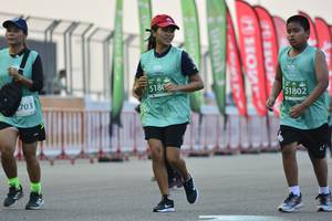 BIB: 5180, 703, 51802
                            <button type="button" onclick="openModal(10517036)" class="btn btn-primary btn-sm float-right btn-popup" data-toggle="modal" data-target=".modal-high-quality">
                        <i class="fas fa-shopping-cart"></i> Add to Cart
                    </button>
                                            <button type="button" onclick="isThisMe(10517036, true)" class="btn btn-success btn-sm float-right btn-popup btn-isme hidden" data-toggle="tooltip" data-placement="bottom" title="นี่คือรูปของคุณใช่ไหม คลิกที่นี่เพื่อเอาเข้าอัลบั้ม">
                        <i class="fas fa-plus"></i> Add to album
                    </button>
                    <button type="button" onclick="isThisMe(10517036, false)" class="btn btn-warning btn-sm float-right btn-popup btn-isnotme hidden">
                        <i class="fas fa-ban"></i> Remove from album
                    </button>