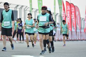 BIB: 50845
                            <button type="button" onclick="openModal(10524460)" class="btn btn-primary btn-sm float-right btn-popup" data-toggle="modal" data-target=".modal-high-quality">
                        <i class="fas fa-shopping-cart"></i> Add to Cart
                    </button>
                                            <button type="button" onclick="isThisMe(10524460, true)" class="btn btn-success btn-sm float-right btn-popup btn-isme hidden" data-toggle="tooltip" data-placement="bottom" title="นี่คือรูปของคุณใช่ไหม คลิกที่นี่เพื่อเอาเข้าอัลบั้ม">
                        <i class="fas fa-plus"></i> Add to album
                    </button>
                    <button type="button" onclick="isThisMe(10524460, false)" class="btn btn-warning btn-sm float-right btn-popup btn-isnotme hidden">
                        <i class="fas fa-ban"></i> Remove from album
                    </button>