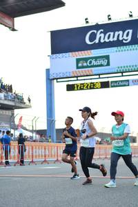 BIB: 172738, 535, 52872
                            <button type="button" onclick="openModal(10483323)" class="btn btn-primary btn-sm float-right btn-popup" data-toggle="modal" data-target=".modal-high-quality">
                        <i class="fas fa-shopping-cart"></i> Add to Cart
                    </button>
                                            <button type="button" onclick="isThisMe(10483323, true)" class="btn btn-success btn-sm float-right btn-popup btn-isme hidden" data-toggle="tooltip" data-placement="bottom" title="นี่คือรูปของคุณใช่ไหม คลิกที่นี่เพื่อเอาเข้าอัลบั้ม">
                        <i class="fas fa-plus"></i> Add to album
                    </button>
                    <button type="button" onclick="isThisMe(10483323, false)" class="btn btn-warning btn-sm float-right btn-popup btn-isnotme hidden">
                        <i class="fas fa-ban"></i> Remove from album
                    </button>