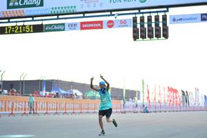 BIB: 2020, 172151
                            <button type="button" onclick="openModal(10481747)" class="btn btn-primary btn-sm float-right btn-popup" data-toggle="modal" data-target=".modal-high-quality">
                        <i class="fas fa-shopping-cart"></i> Add to Cart
                    </button>
                                            <button type="button" onclick="isThisMe(10481747, true)" class="btn btn-success btn-sm float-right btn-popup btn-isme hidden" data-toggle="tooltip" data-placement="bottom" title="นี่คือรูปของคุณใช่ไหม คลิกที่นี่เพื่อเอาเข้าอัลบั้ม">
                        <i class="fas fa-plus"></i> Add to album
                    </button>
                    <button type="button" onclick="isThisMe(10481747, false)" class="btn btn-warning btn-sm float-right btn-popup btn-isnotme hidden">
                        <i class="fas fa-ban"></i> Remove from album
                    </button>