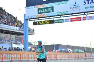 BIB: 2020, 172152
                            <button type="button" onclick="openModal(10481782)" class="btn btn-primary btn-sm float-right btn-popup" data-toggle="modal" data-target=".modal-high-quality">
                        <i class="fas fa-shopping-cart"></i> Add to Cart
                    </button>
                                            <button type="button" onclick="isThisMe(10481782, true)" class="btn btn-success btn-sm float-right btn-popup btn-isme hidden" data-toggle="tooltip" data-placement="bottom" title="นี่คือรูปของคุณใช่ไหม คลิกที่นี่เพื่อเอาเข้าอัลบั้ม">
                        <i class="fas fa-plus"></i> Add to album
                    </button>
                    <button type="button" onclick="isThisMe(10481782, false)" class="btn btn-warning btn-sm float-right btn-popup btn-isnotme hidden">
                        <i class="fas fa-ban"></i> Remove from album
                    </button>