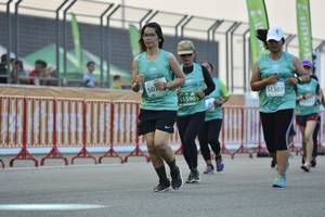 BIB: 51307
                            <button type="button" onclick="openModal(10517732)" class="btn btn-primary btn-sm float-right btn-popup" data-toggle="modal" data-target=".modal-high-quality">
                        <i class="fas fa-shopping-cart"></i> Add to Cart
                    </button>
                                            <button type="button" onclick="isThisMe(10517732, true)" class="btn btn-success btn-sm float-right btn-popup btn-isme hidden" data-toggle="tooltip" data-placement="bottom" title="นี่คือรูปของคุณใช่ไหม คลิกที่นี่เพื่อเอาเข้าอัลบั้ม">
                        <i class="fas fa-plus"></i> Add to album
                    </button>
                    <button type="button" onclick="isThisMe(10517732, false)" class="btn btn-warning btn-sm float-right btn-popup btn-isnotme hidden">
                        <i class="fas fa-ban"></i> Remove from album
                    </button>