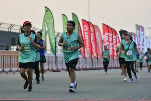 BIB: 1808, 518
                            <button type="button" onclick="openModal(10517068)" class="btn btn-primary btn-sm float-right btn-popup" data-toggle="modal" data-target=".modal-high-quality">
                        <i class="fas fa-shopping-cart"></i> Add to Cart
                    </button>
                                            <button type="button" onclick="isThisMe(10517068, true)" class="btn btn-success btn-sm float-right btn-popup btn-isme hidden" data-toggle="tooltip" data-placement="bottom" title="นี่คือรูปของคุณใช่ไหม คลิกที่นี่เพื่อเอาเข้าอัลบั้ม">
                        <i class="fas fa-plus"></i> Add to album
                    </button>
                    <button type="button" onclick="isThisMe(10517068, false)" class="btn btn-warning btn-sm float-right btn-popup btn-isnotme hidden">
                        <i class="fas fa-ban"></i> Remove from album
                    </button>