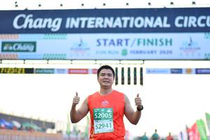 BIB: 200, 52005, 52941
                            <button type="button" onclick="openModal(10481761)" class="btn btn-primary btn-sm float-right btn-popup" data-toggle="modal" data-target=".modal-high-quality">
                        <i class="fas fa-shopping-cart"></i> Add to Cart
                    </button>
                                            <button type="button" onclick="isThisMe(10481761, true)" class="btn btn-success btn-sm float-right btn-popup btn-isme hidden" data-toggle="tooltip" data-placement="bottom" title="นี่คือรูปของคุณใช่ไหม คลิกที่นี่เพื่อเอาเข้าอัลบั้ม">
                        <i class="fas fa-plus"></i> Add to album
                    </button>
                    <button type="button" onclick="isThisMe(10481761, false)" class="btn btn-warning btn-sm float-right btn-popup btn-isnotme hidden">
                        <i class="fas fa-ban"></i> Remove from album
                    </button>