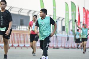 BIB: 1797
                            <button type="button" onclick="openModal(10524777)" class="btn btn-primary btn-sm float-right btn-popup" data-toggle="modal" data-target=".modal-high-quality">
                        <i class="fas fa-shopping-cart"></i> Add to Cart
                    </button>
                                            <button type="button" onclick="isThisMe(10524777, true)" class="btn btn-success btn-sm float-right btn-popup btn-isme hidden" data-toggle="tooltip" data-placement="bottom" title="นี่คือรูปของคุณใช่ไหม คลิกที่นี่เพื่อเอาเข้าอัลบั้ม">
                        <i class="fas fa-plus"></i> Add to album
                    </button>
                    <button type="button" onclick="isThisMe(10524777, false)" class="btn btn-warning btn-sm float-right btn-popup btn-isnotme hidden">
                        <i class="fas fa-ban"></i> Remove from album
                    </button>