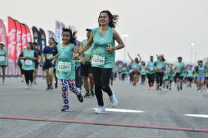 BIB: 52740
                            <button type="button" onclick="openModal(10523137)" class="btn btn-primary btn-sm float-right btn-popup" data-toggle="modal" data-target=".modal-high-quality">
                        <i class="fas fa-shopping-cart"></i> Add to Cart
                    </button>
                                            <button type="button" onclick="isThisMe(10523137, true)" class="btn btn-success btn-sm float-right btn-popup btn-isme hidden" data-toggle="tooltip" data-placement="bottom" title="นี่คือรูปของคุณใช่ไหม คลิกที่นี่เพื่อเอาเข้าอัลบั้ม">
                        <i class="fas fa-plus"></i> Add to album
                    </button>
                    <button type="button" onclick="isThisMe(10523137, false)" class="btn btn-warning btn-sm float-right btn-popup btn-isnotme hidden">
                        <i class="fas fa-ban"></i> Remove from album
                    </button>