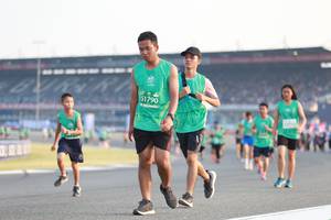 BIB: 51790
                            <button type="button" onclick="openModal(10570721)" class="btn btn-primary btn-sm float-right btn-popup" data-toggle="modal" data-target=".modal-high-quality">
                        <i class="fas fa-shopping-cart"></i> Add to Cart
                    </button>
                                            <button type="button" onclick="isThisMe(10570721, true)" class="btn btn-success btn-sm float-right btn-popup btn-isme hidden" data-toggle="tooltip" data-placement="bottom" title="นี่คือรูปของคุณใช่ไหม คลิกที่นี่เพื่อเอาเข้าอัลบั้ม">
                        <i class="fas fa-plus"></i> Add to album
                    </button>
                    <button type="button" onclick="isThisMe(10570721, false)" class="btn btn-warning btn-sm float-right btn-popup btn-isnotme hidden">
                        <i class="fas fa-ban"></i> Remove from album
                    </button>