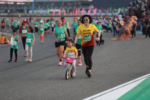 BIB: 5152, 50299, 50501
                            <button type="button" onclick="openModal(10570241)" class="btn btn-primary btn-sm float-right btn-popup" data-toggle="modal" data-target=".modal-high-quality">
                        <i class="fas fa-shopping-cart"></i> Add to Cart
                    </button>
                                            <button type="button" onclick="isThisMe(10570241, true)" class="btn btn-success btn-sm float-right btn-popup btn-isme hidden" data-toggle="tooltip" data-placement="bottom" title="นี่คือรูปของคุณใช่ไหม คลิกที่นี่เพื่อเอาเข้าอัลบั้ม">
                        <i class="fas fa-plus"></i> Add to album
                    </button>
                    <button type="button" onclick="isThisMe(10570241, false)" class="btn btn-warning btn-sm float-right btn-popup btn-isnotme hidden">
                        <i class="fas fa-ban"></i> Remove from album
                    </button>