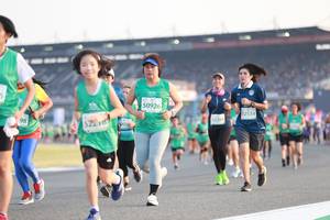 BIB: 50926, 2534, 522
                            <button type="button" onclick="openModal(10570792)" class="btn btn-primary btn-sm float-right btn-popup" data-toggle="modal" data-target=".modal-high-quality">
                        <i class="fas fa-shopping-cart"></i> Add to Cart
                    </button>
                                            <button type="button" onclick="isThisMe(10570792, true)" class="btn btn-success btn-sm float-right btn-popup btn-isme hidden" data-toggle="tooltip" data-placement="bottom" title="นี่คือรูปของคุณใช่ไหม คลิกที่นี่เพื่อเอาเข้าอัลบั้ม">
                        <i class="fas fa-plus"></i> Add to album
                    </button>
                    <button type="button" onclick="isThisMe(10570792, false)" class="btn btn-warning btn-sm float-right btn-popup btn-isnotme hidden">
                        <i class="fas fa-ban"></i> Remove from album
                    </button>