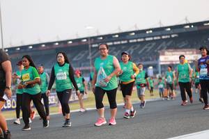 BIB: 53452, 0001
                            <button type="button" onclick="openModal(10571536)" class="btn btn-primary btn-sm float-right btn-popup" data-toggle="modal" data-target=".modal-high-quality">
                        <i class="fas fa-shopping-cart"></i> Add to Cart
                    </button>
                                            <button type="button" onclick="isThisMe(10571536, true)" class="btn btn-success btn-sm float-right btn-popup btn-isme hidden" data-toggle="tooltip" data-placement="bottom" title="นี่คือรูปของคุณใช่ไหม คลิกที่นี่เพื่อเอาเข้าอัลบั้ม">
                        <i class="fas fa-plus"></i> Add to album
                    </button>
                    <button type="button" onclick="isThisMe(10571536, false)" class="btn btn-warning btn-sm float-right btn-popup btn-isnotme hidden">
                        <i class="fas fa-ban"></i> Remove from album
                    </button>