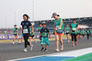 BIB: 5300, 52418, 51770
                            <button type="button" onclick="openModal(10570168)" class="btn btn-primary btn-sm float-right btn-popup" data-toggle="modal" data-target=".modal-high-quality">
                        <i class="fas fa-shopping-cart"></i> Add to Cart
                    </button>
                                            <button type="button" onclick="isThisMe(10570168, true)" class="btn btn-success btn-sm float-right btn-popup btn-isme hidden" data-toggle="tooltip" data-placement="bottom" title="นี่คือรูปของคุณใช่ไหม คลิกที่นี่เพื่อเอาเข้าอัลบั้ม">
                        <i class="fas fa-plus"></i> Add to album
                    </button>
                    <button type="button" onclick="isThisMe(10570168, false)" class="btn btn-warning btn-sm float-right btn-popup btn-isnotme hidden">
                        <i class="fas fa-ban"></i> Remove from album
                    </button>