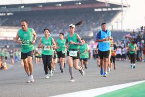 BIB: 50214, 5095, 50631
                            <button type="button" onclick="openModal(10570763)" class="btn btn-primary btn-sm float-right btn-popup" data-toggle="modal" data-target=".modal-high-quality">
                        <i class="fas fa-shopping-cart"></i> Add to Cart
                    </button>
                                            <button type="button" onclick="isThisMe(10570763, true)" class="btn btn-success btn-sm float-right btn-popup btn-isme hidden" data-toggle="tooltip" data-placement="bottom" title="นี่คือรูปของคุณใช่ไหม คลิกที่นี่เพื่อเอาเข้าอัลบั้ม">
                        <i class="fas fa-plus"></i> Add to album
                    </button>
                    <button type="button" onclick="isThisMe(10570763, false)" class="btn btn-warning btn-sm float-right btn-popup btn-isnotme hidden">
                        <i class="fas fa-ban"></i> Remove from album
                    </button>