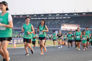 BIB: 5272, 51922
                            <button type="button" onclick="openModal(10571426)" class="btn btn-primary btn-sm float-right btn-popup" data-toggle="modal" data-target=".modal-high-quality">
                        <i class="fas fa-shopping-cart"></i> Add to Cart
                    </button>
                                            <button type="button" onclick="isThisMe(10571426, true)" class="btn btn-success btn-sm float-right btn-popup btn-isme hidden" data-toggle="tooltip" data-placement="bottom" title="นี่คือรูปของคุณใช่ไหม คลิกที่นี่เพื่อเอาเข้าอัลบั้ม">
                        <i class="fas fa-plus"></i> Add to album
                    </button>
                    <button type="button" onclick="isThisMe(10571426, false)" class="btn btn-warning btn-sm float-right btn-popup btn-isnotme hidden">
                        <i class="fas fa-ban"></i> Remove from album
                    </button>