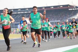 BIB: 52074, 72328
                            <button type="button" onclick="openModal(10570866)" class="btn btn-primary btn-sm float-right btn-popup" data-toggle="modal" data-target=".modal-high-quality">
                        <i class="fas fa-shopping-cart"></i> Add to Cart
                    </button>
                                            <button type="button" onclick="isThisMe(10570866, true)" class="btn btn-success btn-sm float-right btn-popup btn-isme hidden" data-toggle="tooltip" data-placement="bottom" title="นี่คือรูปของคุณใช่ไหม คลิกที่นี่เพื่อเอาเข้าอัลบั้ม">
                        <i class="fas fa-plus"></i> Add to album
                    </button>
                    <button type="button" onclick="isThisMe(10570866, false)" class="btn btn-warning btn-sm float-right btn-popup btn-isnotme hidden">
                        <i class="fas fa-ban"></i> Remove from album
                    </button>