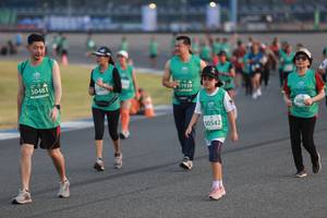 BIB: 50481, 31939, 508, 50542
                            <button type="button" onclick="openModal(10570246)" class="btn btn-primary btn-sm float-right btn-popup" data-toggle="modal" data-target=".modal-high-quality">
                        <i class="fas fa-shopping-cart"></i> Add to Cart
                    </button>
                                            <button type="button" onclick="isThisMe(10570246, true)" class="btn btn-success btn-sm float-right btn-popup btn-isme hidden" data-toggle="tooltip" data-placement="bottom" title="นี่คือรูปของคุณใช่ไหม คลิกที่นี่เพื่อเอาเข้าอัลบั้ม">
                        <i class="fas fa-plus"></i> Add to album
                    </button>
                    <button type="button" onclick="isThisMe(10570246, false)" class="btn btn-warning btn-sm float-right btn-popup btn-isnotme hidden">
                        <i class="fas fa-ban"></i> Remove from album
                    </button>