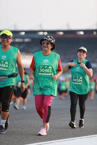 BIB: 0484, 50485, 50304
                            <button type="button" onclick="openModal(10571585)" class="btn btn-primary btn-sm float-right btn-popup" data-toggle="modal" data-target=".modal-high-quality">
                        <i class="fas fa-shopping-cart"></i> Add to Cart
                    </button>
                                            <button type="button" onclick="isThisMe(10571585, true)" class="btn btn-success btn-sm float-right btn-popup btn-isme hidden" data-toggle="tooltip" data-placement="bottom" title="นี่คือรูปของคุณใช่ไหม คลิกที่นี่เพื่อเอาเข้าอัลบั้ม">
                        <i class="fas fa-plus"></i> Add to album
                    </button>
                    <button type="button" onclick="isThisMe(10571585, false)" class="btn btn-warning btn-sm float-right btn-popup btn-isnotme hidden">
                        <i class="fas fa-ban"></i> Remove from album
                    </button>