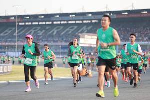 BIB: 51682, 2460, 2748
                            <button type="button" onclick="openModal(10570915)" class="btn btn-primary btn-sm float-right btn-popup" data-toggle="modal" data-target=".modal-high-quality">
                        <i class="fas fa-shopping-cart"></i> Add to Cart
                    </button>
                                            <button type="button" onclick="isThisMe(10570915, true)" class="btn btn-success btn-sm float-right btn-popup btn-isme hidden" data-toggle="tooltip" data-placement="bottom" title="นี่คือรูปของคุณใช่ไหม คลิกที่นี่เพื่อเอาเข้าอัลบั้ม">
                        <i class="fas fa-plus"></i> Add to album
                    </button>
                    <button type="button" onclick="isThisMe(10570915, false)" class="btn btn-warning btn-sm float-right btn-popup btn-isnotme hidden">
                        <i class="fas fa-ban"></i> Remove from album
                    </button>