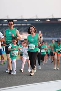 BIB: 517, 50682, 2248, 522
                            <button type="button" onclick="openModal(10570160)" class="btn btn-primary btn-sm float-right btn-popup" data-toggle="modal" data-target=".modal-high-quality">
                        <i class="fas fa-shopping-cart"></i> Add to Cart
                    </button>
                                            <button type="button" onclick="isThisMe(10570160, true)" class="btn btn-success btn-sm float-right btn-popup btn-isme hidden" data-toggle="tooltip" data-placement="bottom" title="นี่คือรูปของคุณใช่ไหม คลิกที่นี่เพื่อเอาเข้าอัลบั้ม">
                        <i class="fas fa-plus"></i> Add to album
                    </button>
                    <button type="button" onclick="isThisMe(10570160, false)" class="btn btn-warning btn-sm float-right btn-popup btn-isnotme hidden">
                        <i class="fas fa-ban"></i> Remove from album
                    </button>