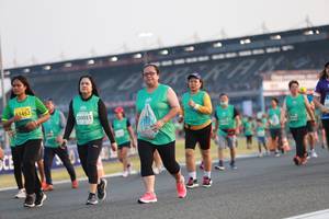 BIB: 53452, 000
                            <button type="button" onclick="openModal(10571554)" class="btn btn-primary btn-sm float-right btn-popup" data-toggle="modal" data-target=".modal-high-quality">
                        <i class="fas fa-shopping-cart"></i> Add to Cart
                    </button>
                                            <button type="button" onclick="isThisMe(10571554, true)" class="btn btn-success btn-sm float-right btn-popup btn-isme hidden" data-toggle="tooltip" data-placement="bottom" title="นี่คือรูปของคุณใช่ไหม คลิกที่นี่เพื่อเอาเข้าอัลบั้ม">
                        <i class="fas fa-plus"></i> Add to album
                    </button>
                    <button type="button" onclick="isThisMe(10571554, false)" class="btn btn-warning btn-sm float-right btn-popup btn-isnotme hidden">
                        <i class="fas fa-ban"></i> Remove from album
                    </button>