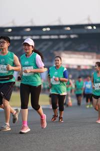 BIB: 3084, 523
                            <button type="button" onclick="openModal(10569836)" class="btn btn-primary btn-sm float-right btn-popup" data-toggle="modal" data-target=".modal-high-quality">
                        <i class="fas fa-shopping-cart"></i> Add to Cart
                    </button>
                                            <button type="button" onclick="isThisMe(10569836, true)" class="btn btn-success btn-sm float-right btn-popup btn-isme hidden" data-toggle="tooltip" data-placement="bottom" title="นี่คือรูปของคุณใช่ไหม คลิกที่นี่เพื่อเอาเข้าอัลบั้ม">
                        <i class="fas fa-plus"></i> Add to album
                    </button>
                    <button type="button" onclick="isThisMe(10569836, false)" class="btn btn-warning btn-sm float-right btn-popup btn-isnotme hidden">
                        <i class="fas fa-ban"></i> Remove from album
                    </button>