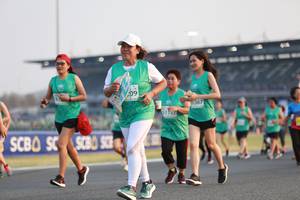 BIB: 367, 51147
                            <button type="button" onclick="openModal(10569812)" class="btn btn-primary btn-sm float-right btn-popup" data-toggle="modal" data-target=".modal-high-quality">
                        <i class="fas fa-shopping-cart"></i> Add to Cart
                    </button>
                                            <button type="button" onclick="isThisMe(10569812, true)" class="btn btn-success btn-sm float-right btn-popup btn-isme hidden" data-toggle="tooltip" data-placement="bottom" title="นี่คือรูปของคุณใช่ไหม คลิกที่นี่เพื่อเอาเข้าอัลบั้ม">
                        <i class="fas fa-plus"></i> Add to album
                    </button>
                    <button type="button" onclick="isThisMe(10569812, false)" class="btn btn-warning btn-sm float-right btn-popup btn-isnotme hidden">
                        <i class="fas fa-ban"></i> Remove from album
                    </button>