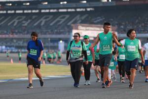 BIB: 1166, 50130, 70304, 046, 70305, 50682
                            <button type="button" onclick="openModal(10570152)" class="btn btn-primary btn-sm float-right btn-popup" data-toggle="modal" data-target=".modal-high-quality">
                        <i class="fas fa-shopping-cart"></i> Add to Cart
                    </button>
                                            <button type="button" onclick="isThisMe(10570152, true)" class="btn btn-success btn-sm float-right btn-popup btn-isme hidden" data-toggle="tooltip" data-placement="bottom" title="นี่คือรูปของคุณใช่ไหม คลิกที่นี่เพื่อเอาเข้าอัลบั้ม">
                        <i class="fas fa-plus"></i> Add to album
                    </button>
                    <button type="button" onclick="isThisMe(10570152, false)" class="btn btn-warning btn-sm float-right btn-popup btn-isnotme hidden">
                        <i class="fas fa-ban"></i> Remove from album
                    </button>