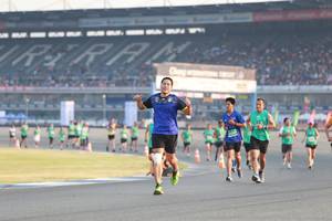 BIB: 
                            <button type="button" onclick="openModal(10559836)" class="btn btn-primary btn-sm float-right btn-popup" data-toggle="modal" data-target=".modal-high-quality">
                        <i class="fas fa-shopping-cart"></i> Add to Cart
                    </button>
                                            <button type="button" onclick="isThisMe(10559836, true)" class="btn btn-success btn-sm float-right btn-popup btn-isme hidden" data-toggle="tooltip" data-placement="bottom" title="นี่คือรูปของคุณใช่ไหม คลิกที่นี่เพื่อเอาเข้าอัลบั้ม">
                        <i class="fas fa-plus"></i> Add to album
                    </button>
                    <button type="button" onclick="isThisMe(10559836, false)" class="btn btn-warning btn-sm float-right btn-popup btn-isnotme hidden">
                        <i class="fas fa-ban"></i> Remove from album
                    </button>