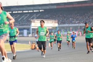 BIB: 52476, 1722, 50042
                            <button type="button" onclick="openModal(10558311)" class="btn btn-primary btn-sm float-right btn-popup" data-toggle="modal" data-target=".modal-high-quality">
                        <i class="fas fa-shopping-cart"></i> Add to Cart
                    </button>
                                            <button type="button" onclick="isThisMe(10558311, true)" class="btn btn-success btn-sm float-right btn-popup btn-isme hidden" data-toggle="tooltip" data-placement="bottom" title="นี่คือรูปของคุณใช่ไหม คลิกที่นี่เพื่อเอาเข้าอัลบั้ม">
                        <i class="fas fa-plus"></i> Add to album
                    </button>
                    <button type="button" onclick="isThisMe(10558311, false)" class="btn btn-warning btn-sm float-right btn-popup btn-isnotme hidden">
                        <i class="fas fa-ban"></i> Remove from album
                    </button>