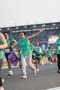 BIB: 2541, 53388
                            <button type="button" onclick="openModal(10571241)" class="btn btn-primary btn-sm float-right btn-popup" data-toggle="modal" data-target=".modal-high-quality">
                        <i class="fas fa-shopping-cart"></i> Add to Cart
                    </button>
                                            <button type="button" onclick="isThisMe(10571241, true)" class="btn btn-success btn-sm float-right btn-popup btn-isme hidden" data-toggle="tooltip" data-placement="bottom" title="นี่คือรูปของคุณใช่ไหม คลิกที่นี่เพื่อเอาเข้าอัลบั้ม">
                        <i class="fas fa-plus"></i> Add to album
                    </button>
                    <button type="button" onclick="isThisMe(10571241, false)" class="btn btn-warning btn-sm float-right btn-popup btn-isnotme hidden">
                        <i class="fas fa-ban"></i> Remove from album
                    </button>