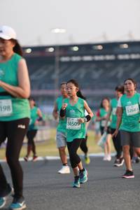 BIB: 198, 52683, 0509
                            <button type="button" onclick="openModal(10569849)" class="btn btn-primary btn-sm float-right btn-popup" data-toggle="modal" data-target=".modal-high-quality">
                        <i class="fas fa-shopping-cart"></i> Add to Cart
                    </button>
                                            <button type="button" onclick="isThisMe(10569849, true)" class="btn btn-success btn-sm float-right btn-popup btn-isme hidden" data-toggle="tooltip" data-placement="bottom" title="นี่คือรูปของคุณใช่ไหม คลิกที่นี่เพื่อเอาเข้าอัลบั้ม">
                        <i class="fas fa-plus"></i> Add to album
                    </button>
                    <button type="button" onclick="isThisMe(10569849, false)" class="btn btn-warning btn-sm float-right btn-popup btn-isnotme hidden">
                        <i class="fas fa-ban"></i> Remove from album
                    </button>