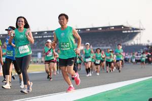 BIB: 70297, 52965, 10412
                            <button type="button" onclick="openModal(10571005)" class="btn btn-primary btn-sm float-right btn-popup" data-toggle="modal" data-target=".modal-high-quality">
                        <i class="fas fa-shopping-cart"></i> Add to Cart
                    </button>
                                            <button type="button" onclick="isThisMe(10571005, true)" class="btn btn-success btn-sm float-right btn-popup btn-isme hidden" data-toggle="tooltip" data-placement="bottom" title="นี่คือรูปของคุณใช่ไหม คลิกที่นี่เพื่อเอาเข้าอัลบั้ม">
                        <i class="fas fa-plus"></i> Add to album
                    </button>
                    <button type="button" onclick="isThisMe(10571005, false)" class="btn btn-warning btn-sm float-right btn-popup btn-isnotme hidden">
                        <i class="fas fa-ban"></i> Remove from album
                    </button>