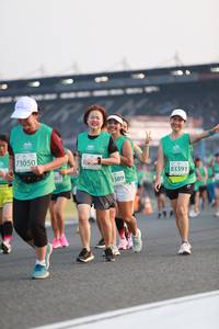 BIB: 73050, 83391, 3389
                            <button type="button" onclick="openModal(10571514)" class="btn btn-primary btn-sm float-right btn-popup" data-toggle="modal" data-target=".modal-high-quality">
                        <i class="fas fa-shopping-cart"></i> Add to Cart
                    </button>
                                            <button type="button" onclick="isThisMe(10571514, true)" class="btn btn-success btn-sm float-right btn-popup btn-isme hidden" data-toggle="tooltip" data-placement="bottom" title="นี่คือรูปของคุณใช่ไหม คลิกที่นี่เพื่อเอาเข้าอัลบั้ม">
                        <i class="fas fa-plus"></i> Add to album
                    </button>
                    <button type="button" onclick="isThisMe(10571514, false)" class="btn btn-warning btn-sm float-right btn-popup btn-isnotme hidden">
                        <i class="fas fa-ban"></i> Remove from album
                    </button>