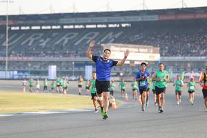 BIB: 
                            <button type="button" onclick="openModal(10559850)" class="btn btn-primary btn-sm float-right btn-popup" data-toggle="modal" data-target=".modal-high-quality">
                        <i class="fas fa-shopping-cart"></i> Add to Cart
                    </button>
                                            <button type="button" onclick="isThisMe(10559850, true)" class="btn btn-success btn-sm float-right btn-popup btn-isme hidden" data-toggle="tooltip" data-placement="bottom" title="นี่คือรูปของคุณใช่ไหม คลิกที่นี่เพื่อเอาเข้าอัลบั้ม">
                        <i class="fas fa-plus"></i> Add to album
                    </button>
                    <button type="button" onclick="isThisMe(10559850, false)" class="btn btn-warning btn-sm float-right btn-popup btn-isnotme hidden">
                        <i class="fas fa-ban"></i> Remove from album
                    </button>