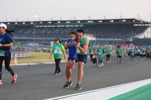 BIB: 1509
                            <button type="button" onclick="openModal(10571602)" class="btn btn-primary btn-sm float-right btn-popup" data-toggle="modal" data-target=".modal-high-quality">
                        <i class="fas fa-shopping-cart"></i> Add to Cart
                    </button>
                                            <button type="button" onclick="isThisMe(10571602, true)" class="btn btn-success btn-sm float-right btn-popup btn-isme hidden" data-toggle="tooltip" data-placement="bottom" title="นี่คือรูปของคุณใช่ไหม คลิกที่นี่เพื่อเอาเข้าอัลบั้ม">
                        <i class="fas fa-plus"></i> Add to album
                    </button>
                    <button type="button" onclick="isThisMe(10571602, false)" class="btn btn-warning btn-sm float-right btn-popup btn-isnotme hidden">
                        <i class="fas fa-ban"></i> Remove from album
                    </button>