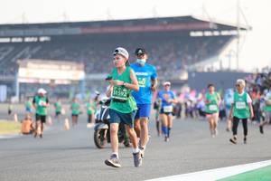 BIB: 487, 51592
                            <button type="button" onclick="openModal(10570691)" class="btn btn-primary btn-sm float-right btn-popup" data-toggle="modal" data-target=".modal-high-quality">
                        <i class="fas fa-shopping-cart"></i> Add to Cart
                    </button>
                                            <button type="button" onclick="isThisMe(10570691, true)" class="btn btn-success btn-sm float-right btn-popup btn-isme hidden" data-toggle="tooltip" data-placement="bottom" title="นี่คือรูปของคุณใช่ไหม คลิกที่นี่เพื่อเอาเข้าอัลบั้ม">
                        <i class="fas fa-plus"></i> Add to album
                    </button>
                    <button type="button" onclick="isThisMe(10570691, false)" class="btn btn-warning btn-sm float-right btn-popup btn-isnotme hidden">
                        <i class="fas fa-ban"></i> Remove from album
                    </button>