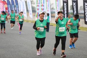 BIB: 5293, 3237, 53211
                            <button type="button" onclick="openModal(10571842)" class="btn btn-primary btn-sm float-right btn-popup" data-toggle="modal" data-target=".modal-high-quality">
                        <i class="fas fa-shopping-cart"></i> Add to Cart
                    </button>
                                            <button type="button" onclick="isThisMe(10571842, true)" class="btn btn-success btn-sm float-right btn-popup btn-isme hidden" data-toggle="tooltip" data-placement="bottom" title="นี่คือรูปของคุณใช่ไหม คลิกที่นี่เพื่อเอาเข้าอัลบั้ม">
                        <i class="fas fa-plus"></i> Add to album
                    </button>
                    <button type="button" onclick="isThisMe(10571842, false)" class="btn btn-warning btn-sm float-right btn-popup btn-isnotme hidden">
                        <i class="fas fa-ban"></i> Remove from album
                    </button>