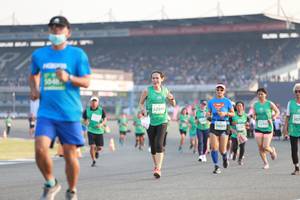 BIB: 5048, 52599, 507, 52906, 50605
                            <button type="button" onclick="openModal(10570694)" class="btn btn-primary btn-sm float-right btn-popup" data-toggle="modal" data-target=".modal-high-quality">
                        <i class="fas fa-shopping-cart"></i> Add to Cart
                    </button>
                                            <button type="button" onclick="isThisMe(10570694, true)" class="btn btn-success btn-sm float-right btn-popup btn-isme hidden" data-toggle="tooltip" data-placement="bottom" title="นี่คือรูปของคุณใช่ไหม คลิกที่นี่เพื่อเอาเข้าอัลบั้ม">
                        <i class="fas fa-plus"></i> Add to album
                    </button>
                    <button type="button" onclick="isThisMe(10570694, false)" class="btn btn-warning btn-sm float-right btn-popup btn-isnotme hidden">
                        <i class="fas fa-ban"></i> Remove from album
                    </button>