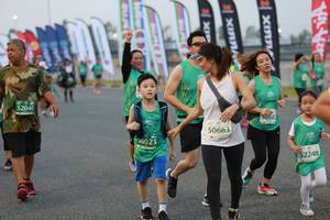 BIB: 52040, 50663, 00023, 52248
                            <button type="button" onclick="openModal(10570568)" class="btn btn-primary btn-sm float-right btn-popup" data-toggle="modal" data-target=".modal-high-quality">
                        <i class="fas fa-shopping-cart"></i> Add to Cart
                    </button>
                                            <button type="button" onclick="isThisMe(10570568, true)" class="btn btn-success btn-sm float-right btn-popup btn-isme hidden" data-toggle="tooltip" data-placement="bottom" title="นี่คือรูปของคุณใช่ไหม คลิกที่นี่เพื่อเอาเข้าอัลบั้ม">
                        <i class="fas fa-plus"></i> Add to album
                    </button>
                    <button type="button" onclick="isThisMe(10570568, false)" class="btn btn-warning btn-sm float-right btn-popup btn-isnotme hidden">
                        <i class="fas fa-ban"></i> Remove from album
                    </button>