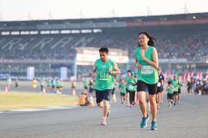 BIB: 27531, 51775
                            <button type="button" onclick="openModal(10570722)" class="btn btn-primary btn-sm float-right btn-popup" data-toggle="modal" data-target=".modal-high-quality">
                        <i class="fas fa-shopping-cart"></i> Add to Cart
                    </button>
                                            <button type="button" onclick="isThisMe(10570722, true)" class="btn btn-success btn-sm float-right btn-popup btn-isme hidden" data-toggle="tooltip" data-placement="bottom" title="นี่คือรูปของคุณใช่ไหม คลิกที่นี่เพื่อเอาเข้าอัลบั้ม">
                        <i class="fas fa-plus"></i> Add to album
                    </button>
                    <button type="button" onclick="isThisMe(10570722, false)" class="btn btn-warning btn-sm float-right btn-popup btn-isnotme hidden">
                        <i class="fas fa-ban"></i> Remove from album
                    </button>