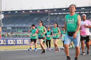 BIB: 50164
                            <button type="button" onclick="openModal(10569987)" class="btn btn-primary btn-sm float-right btn-popup" data-toggle="modal" data-target=".modal-high-quality">
                        <i class="fas fa-shopping-cart"></i> Add to Cart
                    </button>
                                            <button type="button" onclick="isThisMe(10569987, true)" class="btn btn-success btn-sm float-right btn-popup btn-isme hidden" data-toggle="tooltip" data-placement="bottom" title="นี่คือรูปของคุณใช่ไหม คลิกที่นี่เพื่อเอาเข้าอัลบั้ม">
                        <i class="fas fa-plus"></i> Add to album
                    </button>
                    <button type="button" onclick="isThisMe(10569987, false)" class="btn btn-warning btn-sm float-right btn-popup btn-isnotme hidden">
                        <i class="fas fa-ban"></i> Remove from album
                    </button>