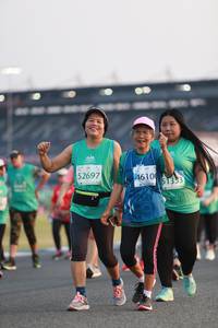 BIB: 52697, 4610, 1353
                            <button type="button" onclick="openModal(10570076)" class="btn btn-primary btn-sm float-right btn-popup" data-toggle="modal" data-target=".modal-high-quality">
                        <i class="fas fa-shopping-cart"></i> Add to Cart
                    </button>
                                            <button type="button" onclick="isThisMe(10570076, true)" class="btn btn-success btn-sm float-right btn-popup btn-isme hidden" data-toggle="tooltip" data-placement="bottom" title="นี่คือรูปของคุณใช่ไหม คลิกที่นี่เพื่อเอาเข้าอัลบั้ม">
                        <i class="fas fa-plus"></i> Add to album
                    </button>
                    <button type="button" onclick="isThisMe(10570076, false)" class="btn btn-warning btn-sm float-right btn-popup btn-isnotme hidden">
                        <i class="fas fa-ban"></i> Remove from album
                    </button>