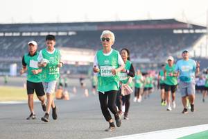 BIB: 5158, 5079
                            <button type="button" onclick="openModal(10570703)" class="btn btn-primary btn-sm float-right btn-popup" data-toggle="modal" data-target=".modal-high-quality">
                        <i class="fas fa-shopping-cart"></i> Add to Cart
                    </button>
                                            <button type="button" onclick="isThisMe(10570703, true)" class="btn btn-success btn-sm float-right btn-popup btn-isme hidden" data-toggle="tooltip" data-placement="bottom" title="นี่คือรูปของคุณใช่ไหม คลิกที่นี่เพื่อเอาเข้าอัลบั้ม">
                        <i class="fas fa-plus"></i> Add to album
                    </button>
                    <button type="button" onclick="isThisMe(10570703, false)" class="btn btn-warning btn-sm float-right btn-popup btn-isnotme hidden">
                        <i class="fas fa-ban"></i> Remove from album
                    </button>