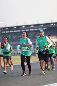 BIB: 52715, 5182, 0095
                            <button type="button" onclick="openModal(10571243)" class="btn btn-primary btn-sm float-right btn-popup" data-toggle="modal" data-target=".modal-high-quality">
                        <i class="fas fa-shopping-cart"></i> Add to Cart
                    </button>
                                            <button type="button" onclick="isThisMe(10571243, true)" class="btn btn-success btn-sm float-right btn-popup btn-isme hidden" data-toggle="tooltip" data-placement="bottom" title="นี่คือรูปของคุณใช่ไหม คลิกที่นี่เพื่อเอาเข้าอัลบั้ม">
                        <i class="fas fa-plus"></i> Add to album
                    </button>
                    <button type="button" onclick="isThisMe(10571243, false)" class="btn btn-warning btn-sm float-right btn-popup btn-isnotme hidden">
                        <i class="fas fa-ban"></i> Remove from album
                    </button>