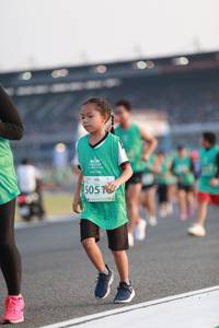 BIB: 505
                            <button type="button" onclick="openModal(10571182)" class="btn btn-primary btn-sm float-right btn-popup" data-toggle="modal" data-target=".modal-high-quality">
                        <i class="fas fa-shopping-cart"></i> Add to Cart
                    </button>
                                            <button type="button" onclick="isThisMe(10571182, true)" class="btn btn-success btn-sm float-right btn-popup btn-isme hidden" data-toggle="tooltip" data-placement="bottom" title="นี่คือรูปของคุณใช่ไหม คลิกที่นี่เพื่อเอาเข้าอัลบั้ม">
                        <i class="fas fa-plus"></i> Add to album
                    </button>
                    <button type="button" onclick="isThisMe(10571182, false)" class="btn btn-warning btn-sm float-right btn-popup btn-isnotme hidden">
                        <i class="fas fa-ban"></i> Remove from album
                    </button>